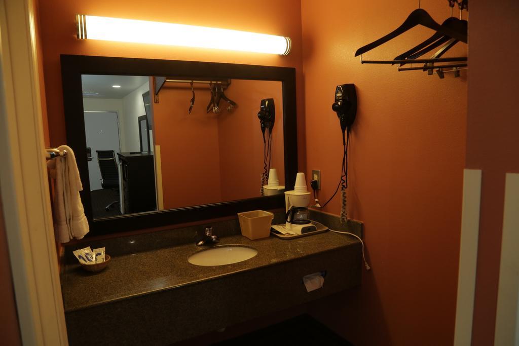 Theroff'S Motel Washington Εξωτερικό φωτογραφία