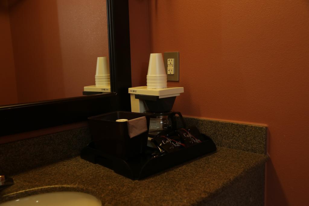 Theroff'S Motel Washington Εξωτερικό φωτογραφία