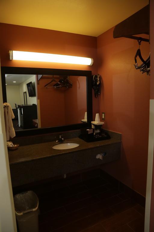 Theroff'S Motel Washington Εξωτερικό φωτογραφία