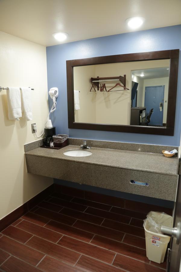 Theroff'S Motel Washington Εξωτερικό φωτογραφία