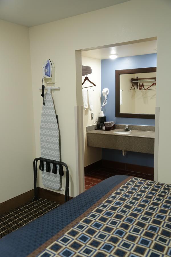 Theroff'S Motel Washington Εξωτερικό φωτογραφία